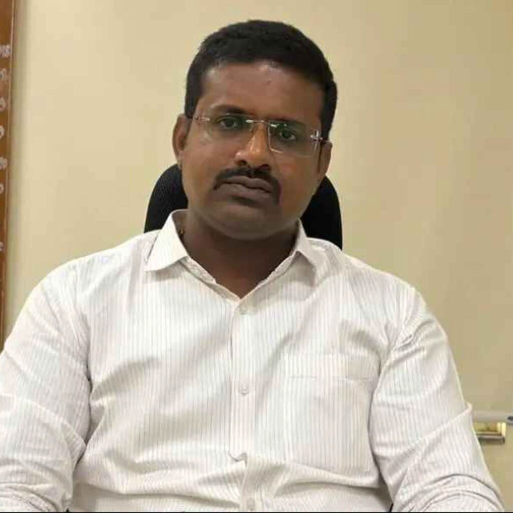 గజ్వేల్ తహశీల్దార్ స్వామి సస్పెండ్
